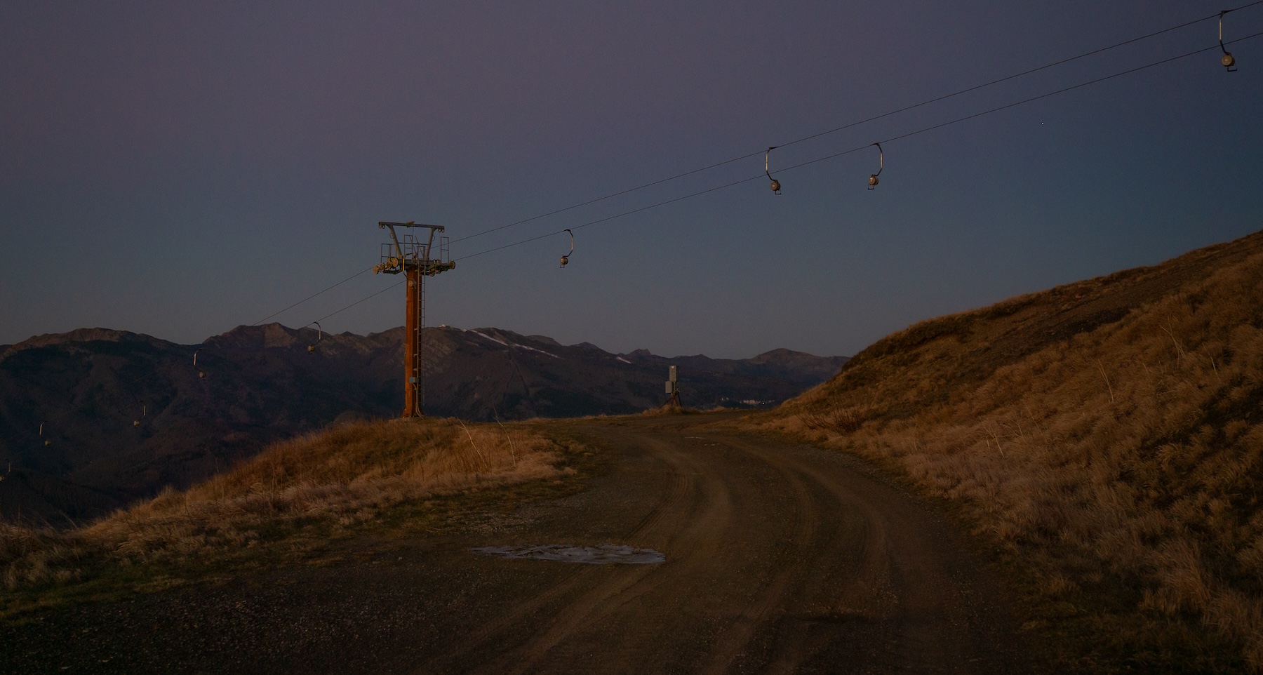 Appennino Tosco-Emiliano durante blue hour
